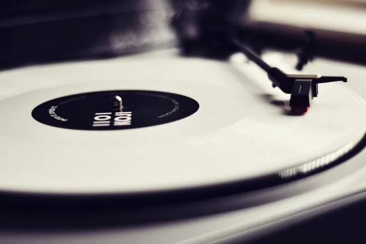 Best Beginner Record Player - Audiostance