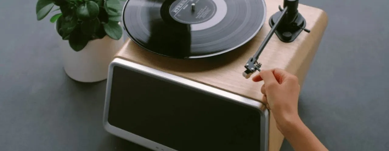 Best Record Player with Speakers - Audiostance