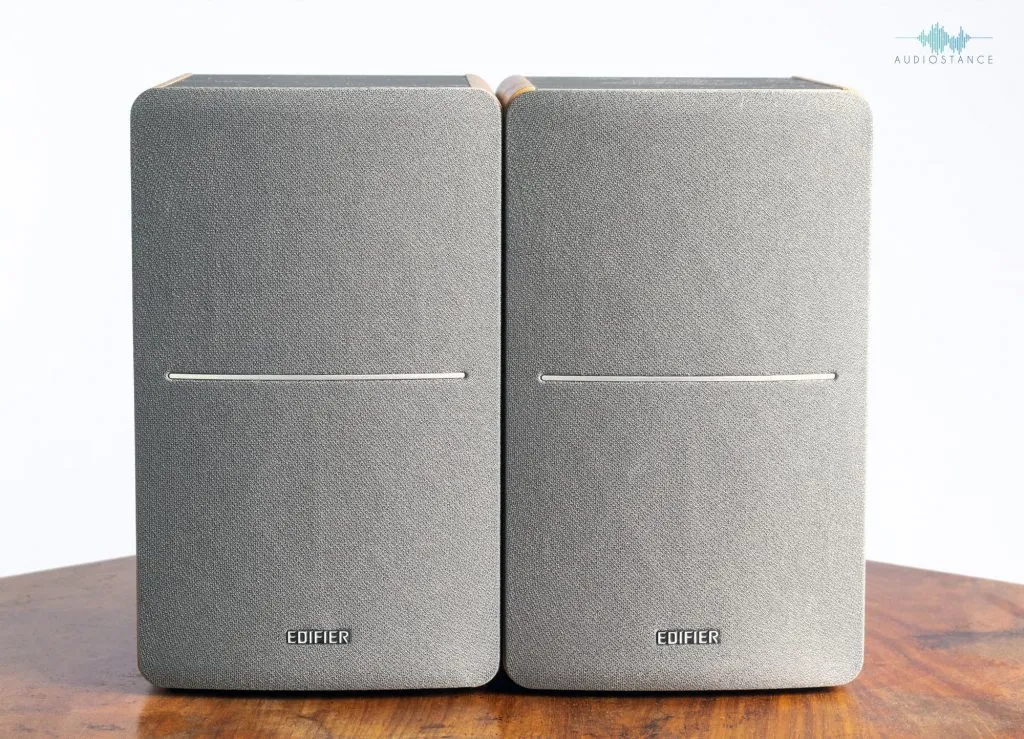 edifier R1280T front
