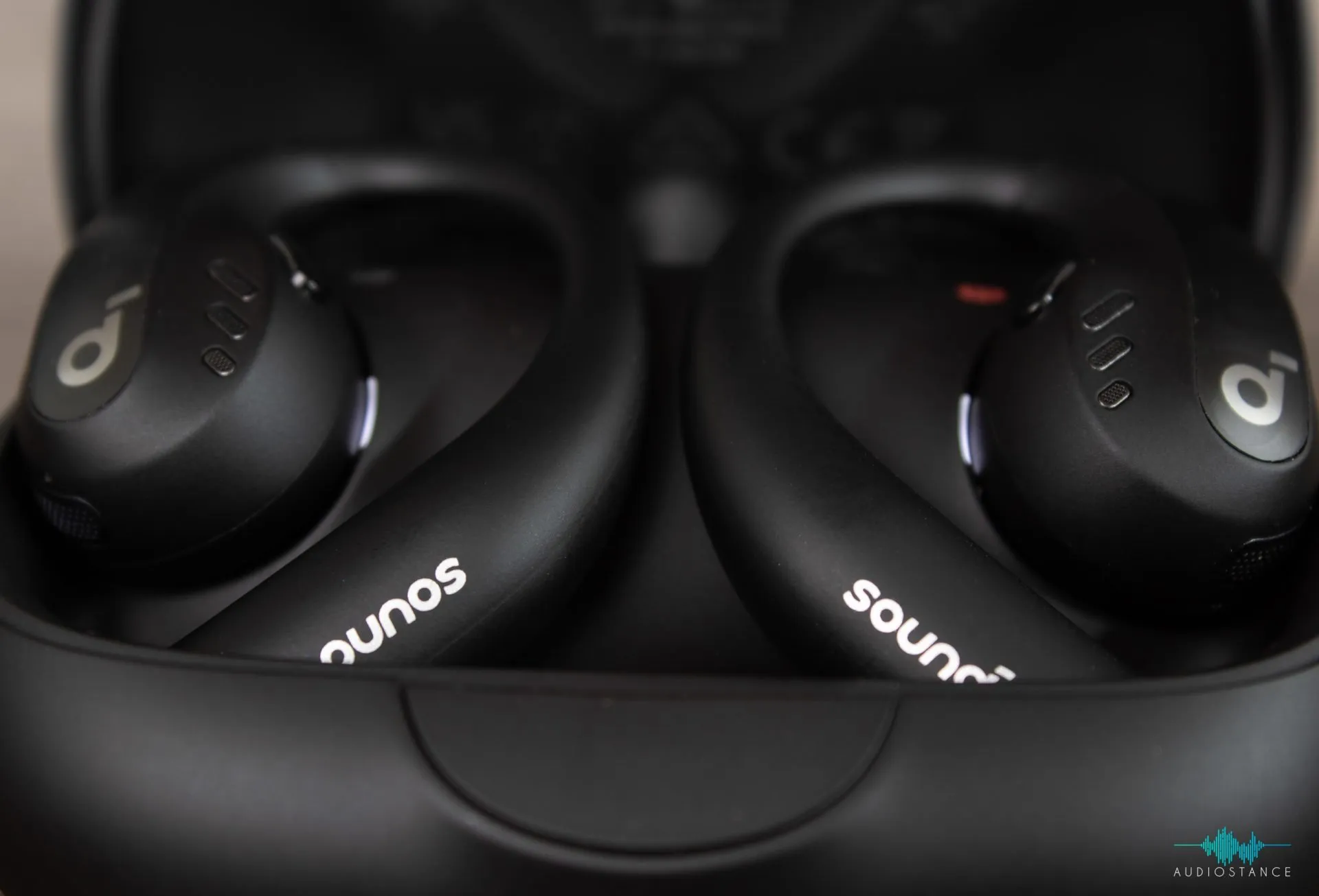 Soundcore AeroFit Pro dock